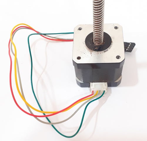 NEMA 17 stepper motor with 1.7 inch faceplate showing six wire connections