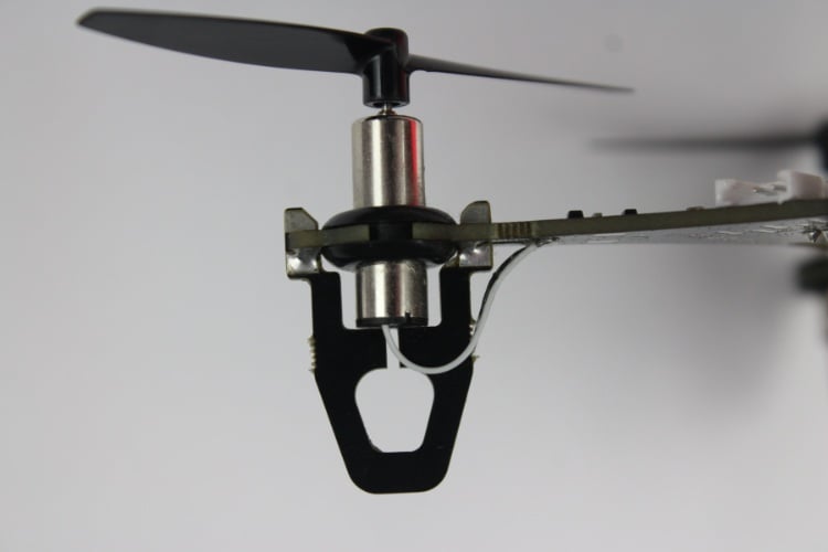 Propeller installation on litewing