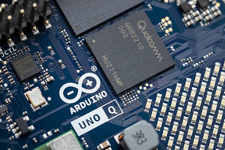 Arduino Uno Q
