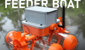 RC Feeder Boat